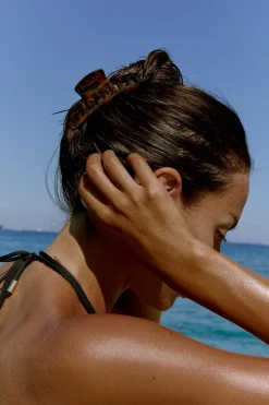 Monday Swimwear Staniel Cay Medium Hair Clip Set